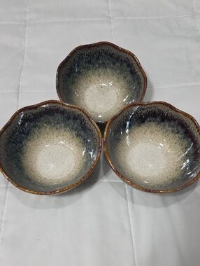 Ceramic Stackable Accent Bowls Set of 3 Cream and Blue-Gray w/Brown Rim T13